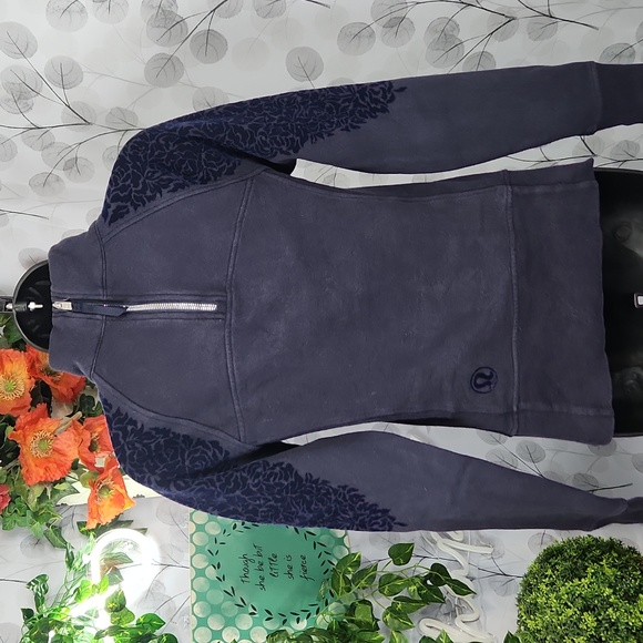 Lululemon Scuba Quarter-Zip Fleece Hoodie | Midnight Navy | Size 2 - Picture 5 of 10